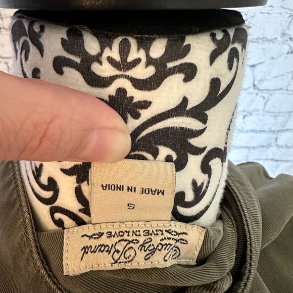 *GUC* Women's LUCKY BRAND Military Green Denim Cargo Vest Size: S Small - Picture 4 of 8